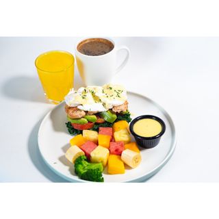 Salmon Eggs & Avocado Benedict Combo