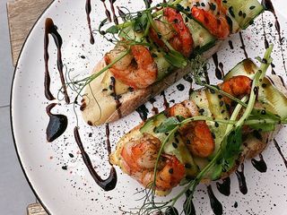 Брускети з креветкою (190г)