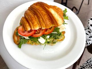 Круасан Капрезе