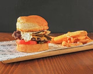 Smash Burger La Raza Cósmica