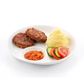 Котлета говяжья с гарниром
