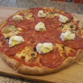 Pizza Marocan Ø 26cm + 1 sos gratis