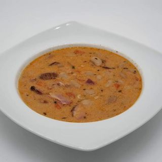 Ciorba ardeleneasca de pui cu tarhon