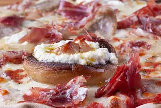 Cistellets De Ricotta I Foie