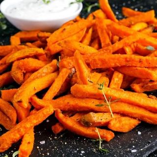 BONIATO FRITO CON SALSA DE TRUFA