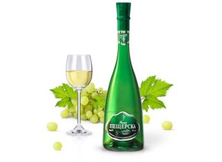 Ракия Гроздова 1,0л Пещера, България