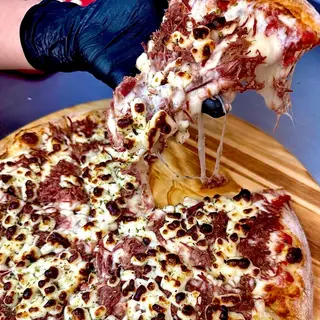 Pizza de carne seca com coalho