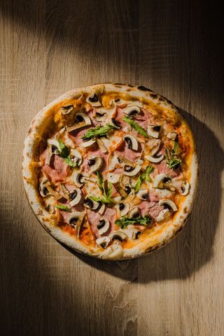 Піца Капрічоза