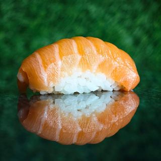 Nigiri sake