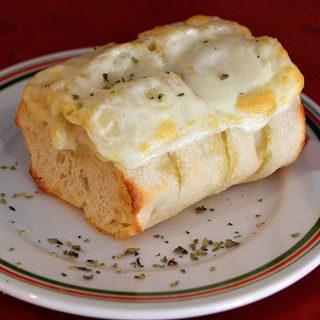 Pan de Ajo y queso