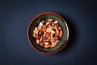 Мікс солоних горіхів (80г)