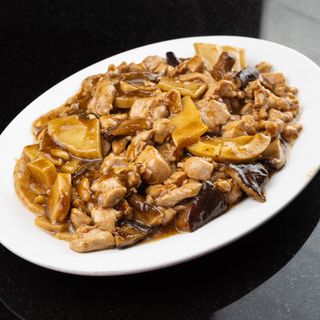 87. Pollo Con Bambú Y Setas Chinas