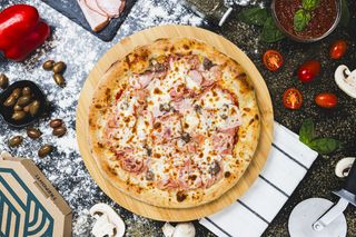 Pizza Carnivora Grande