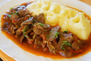 Tocăniță de Vițel 