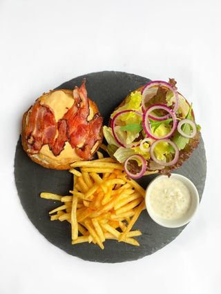 Бургер Цезар (360/120/30г)