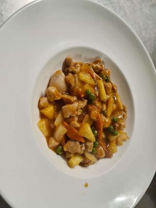 Pollo Salteado Piña Natural