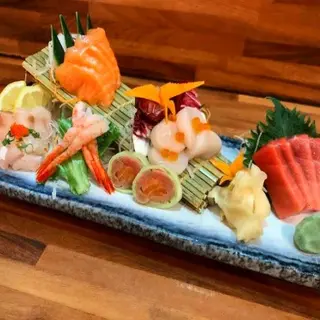Sushi To Sashimi No Moriawase