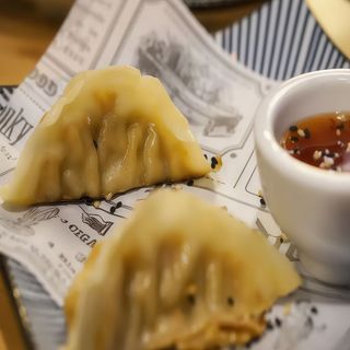 Gyoza De Manzana (5 Pzs.)