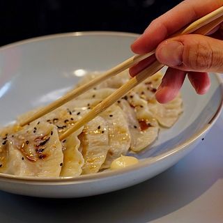 Gyozas de butifarra del perol (6 uds.)