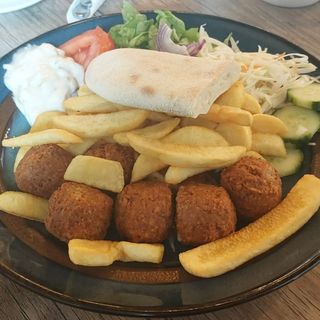 Falafel (chiftele de năut) meniu