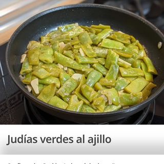 JUDÍAS VERDES AL AJILLO ración (500)
