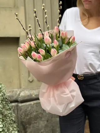 Spring Flirt