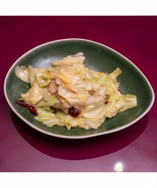 Col Salteada Con Panceta - 手撕包菜
