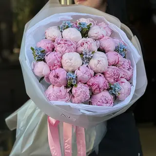 25 півоній з оксіпеталумом