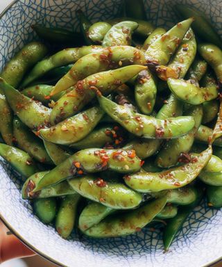 Edamame picante