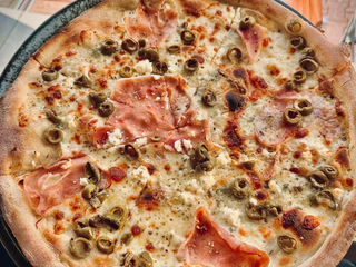 Pizza Cotto Formaggi