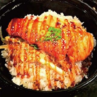 Arroz Salteado Con Salmón A La Plancha