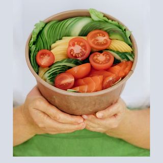 Боул з лососем