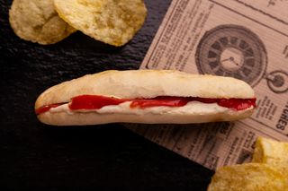 63 Humus Y Confitura De Pimientos