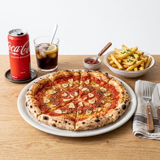 Marinara + patatine fritte + bevanda