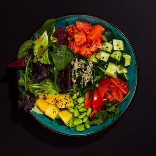 * Боул з лососем