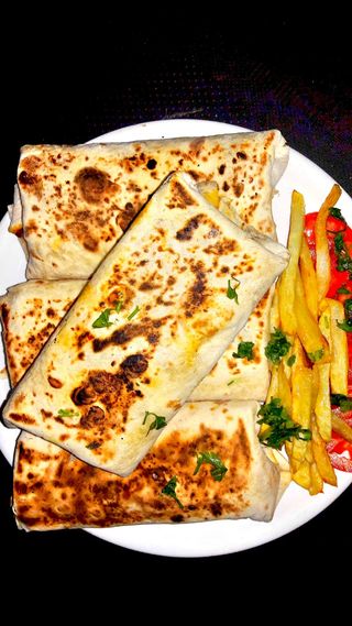 Mlawi Omelette & Thon & Fromage & Frites