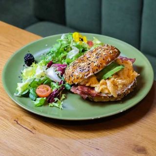 Bagel de Bacon e Ovos