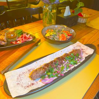 LULYA-KEBAB DIN MIEL