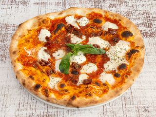 Pizza Caprese Especial 