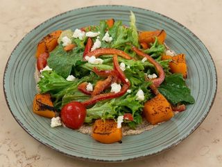 Салат з запеченим гарбузом (325g)