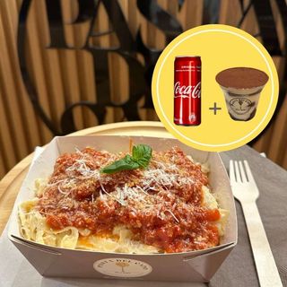 Arrabbiata + Tiramisu + Coca-Cola 0.33l
