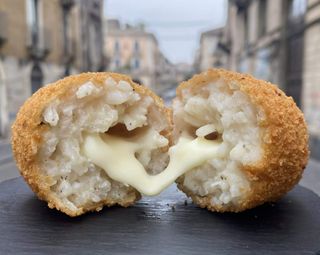 Supplì cacio e pepe