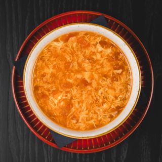 Kisela čorba sa paradajzom i jajima