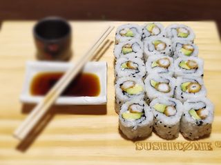 #1125 CALIFÓRNIA DE GAMBAS PANADAS (15 PEÇAS)