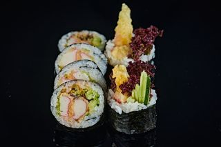 Yubi tempura futo maki	6szt.