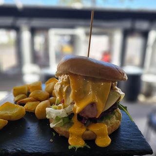 HAMBURGUESA FANÁTICA RUBIA