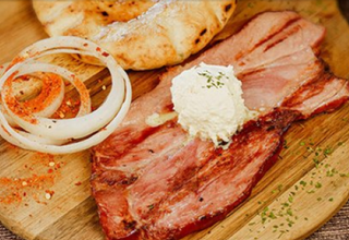 Akcija Dimljena vešalica + Coca cola