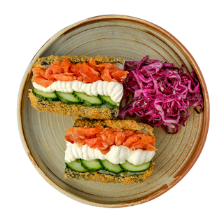 СУШИ ДОГ С ПУШЕНА СЬОМГА 