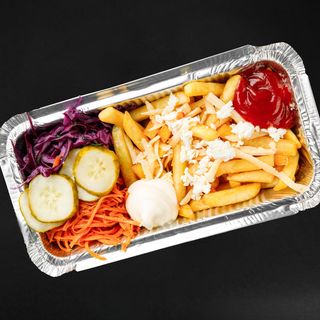 Картопля фрі з салатом 300 гр