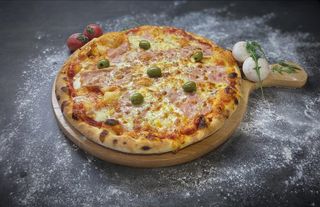 Vesuvio pizza 24cm